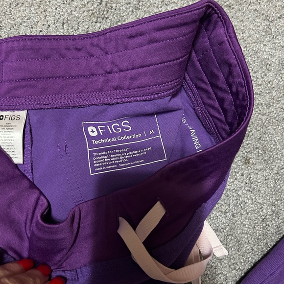 Figs scrub set Technical Collection in Rich Purple, regular length in pants. - Picture 2 of 6